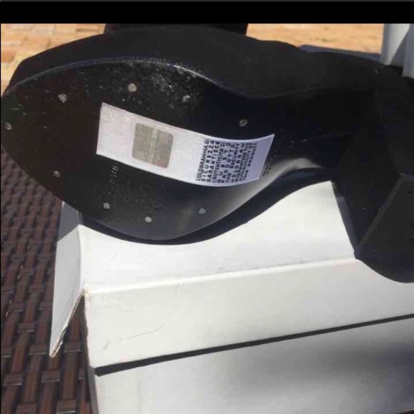 CoSTUME NATIONAL peep toe suede chunkie bottie - Picture 3 of 7